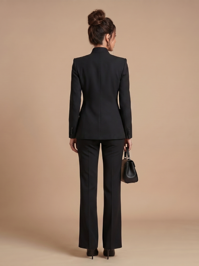 Diana | Traje a medida con cuello de pie estructurado