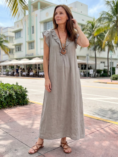 Adelaida | Vestido midi sin mangas con ribete de volantes en el cuello