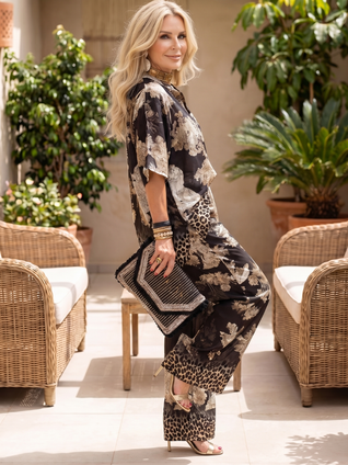 Miriam | Conjunto estampado de blusa envolvente y pantalones de pierna ancha