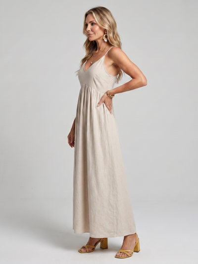 Soledad | Vestido midi con tirantes finos y falda fluida