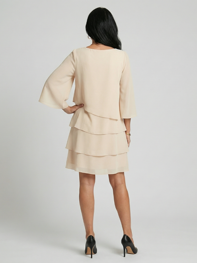 Harper | Vestido midi de mangas acampanadas en capas, hasta la rodilla