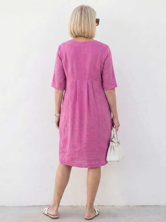 Esmeralda | Vestido de manga corta con fruncido en la parte delantera y largo hasta la rodilla