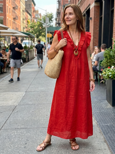 Adelaida | Vestido midi sin mangas con ribete de volantes en el cuello