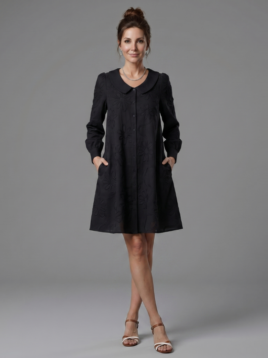 Ópalo | Vestido a la rodilla con cuello y botones frontales