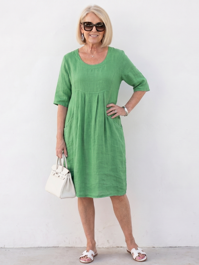 Esmeralda | Vestido de manga corta con fruncido en la parte delantera y largo hasta la rodilla